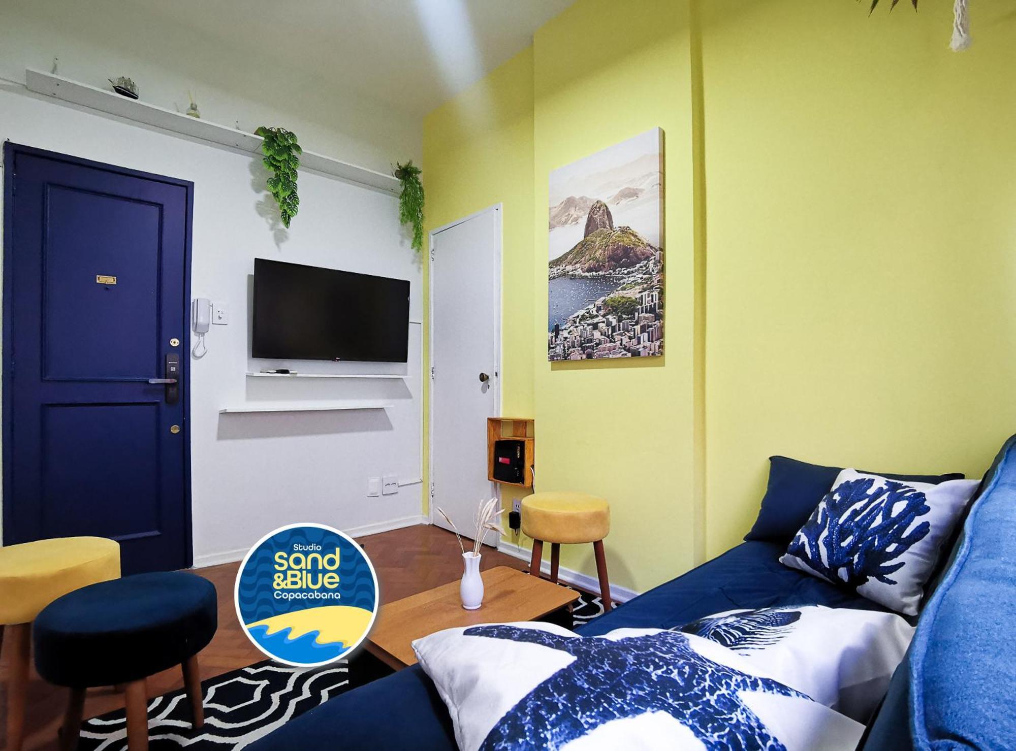& Blue Copacabana Apartment